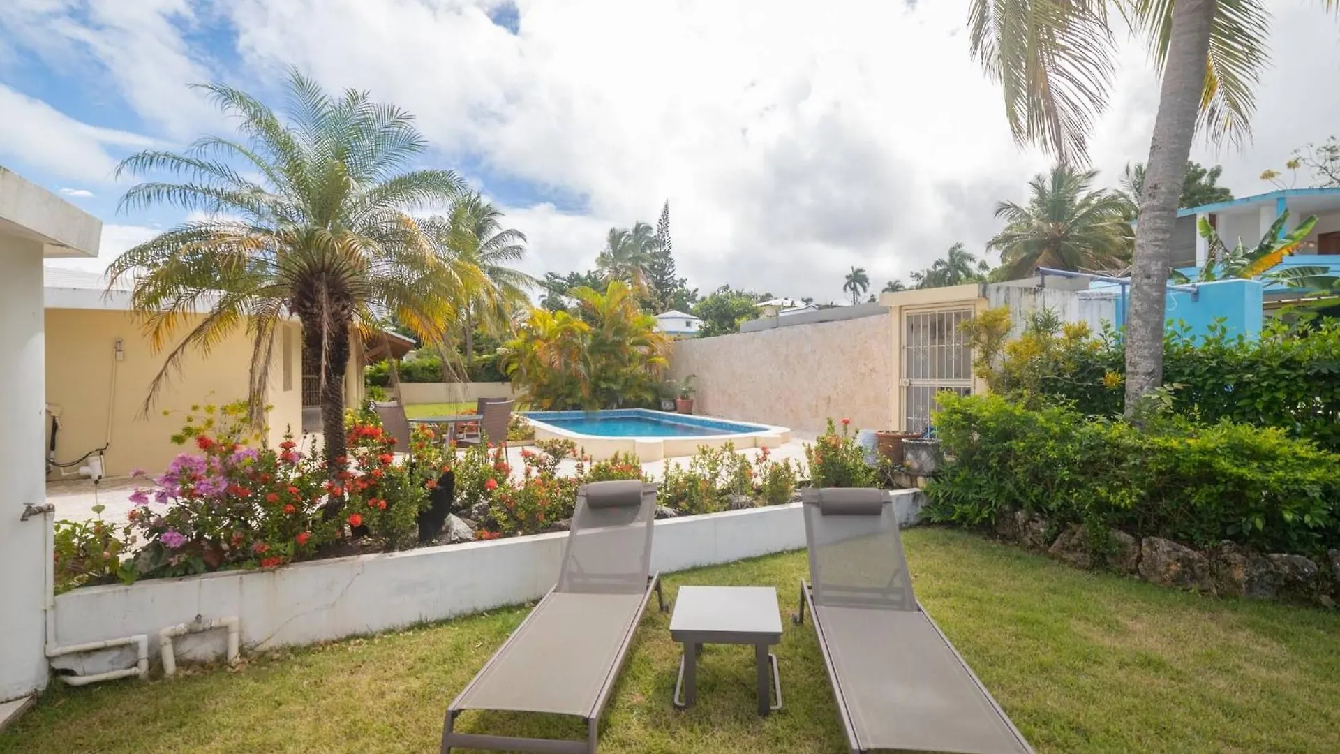 Casati Family House, Great Pool Garden Apartment Sosua Dominican Republic